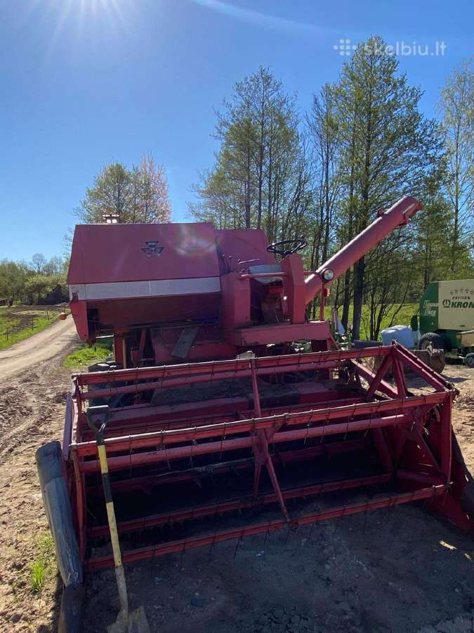 Kombainas Massey Ferguson Skelbiu Lt