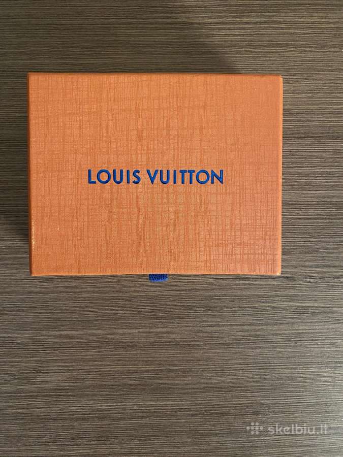 Parduodu Louis vuitton pinigine nauja su dėžute Skelbiu lt