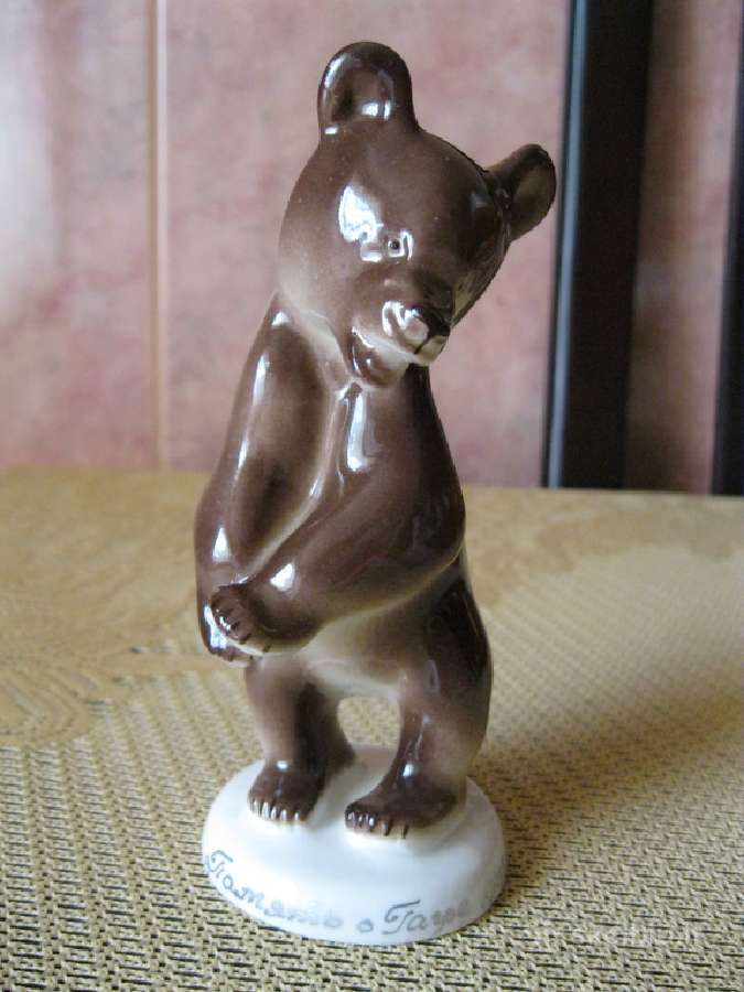 Porceliano statulele- kolekcijai .zr. foto.