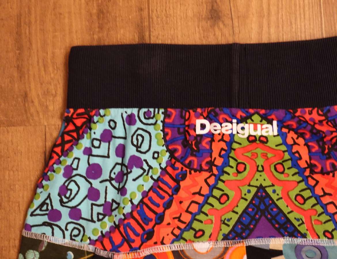 Vasariškas naujas stilingas "Desigual" sijonas - nuotraukos Nr. 5