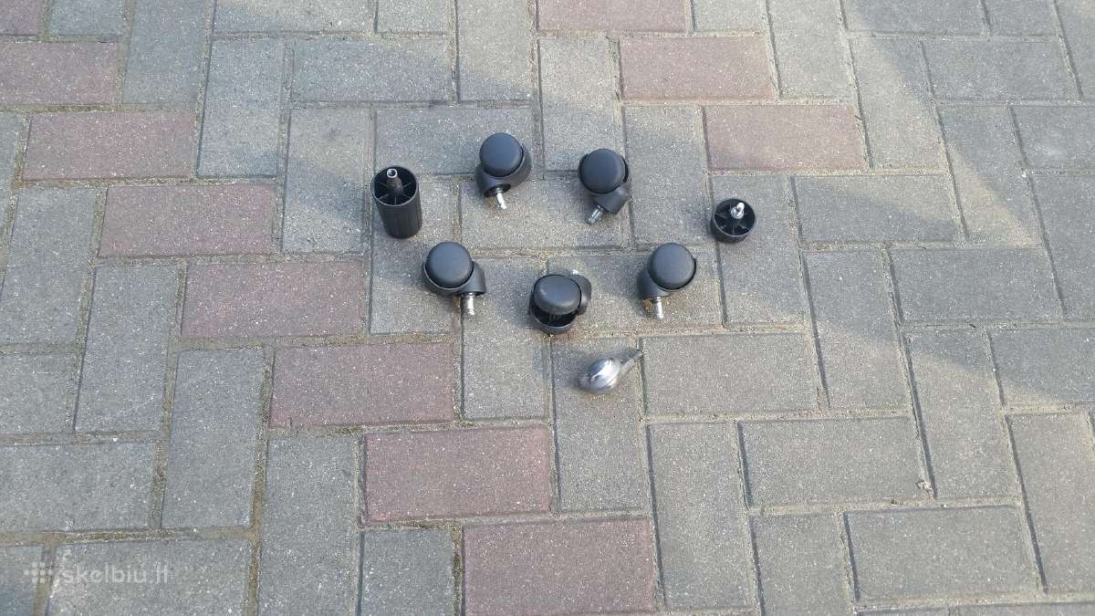 Foteliu kojeles ratukai