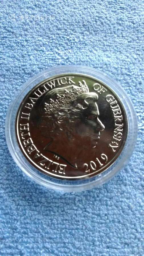 Moneta, Guernsey, 2019 m. 5svarai, cu-ni - nuotraukos Nr. 2