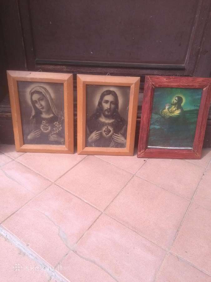Senas šventas paveikslas.