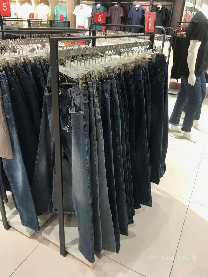 Naudotą prekybinę įrangą, pakabas, manekenus - nuotraukos Nr. 11