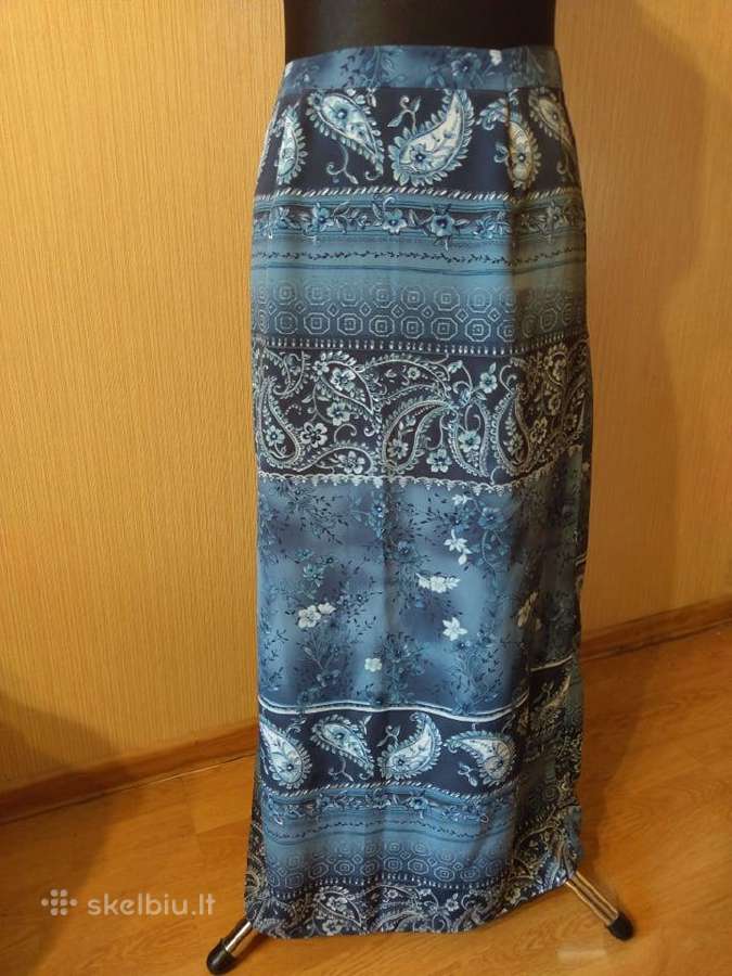 Ilgas mėlynų raštų sijonas vasarai