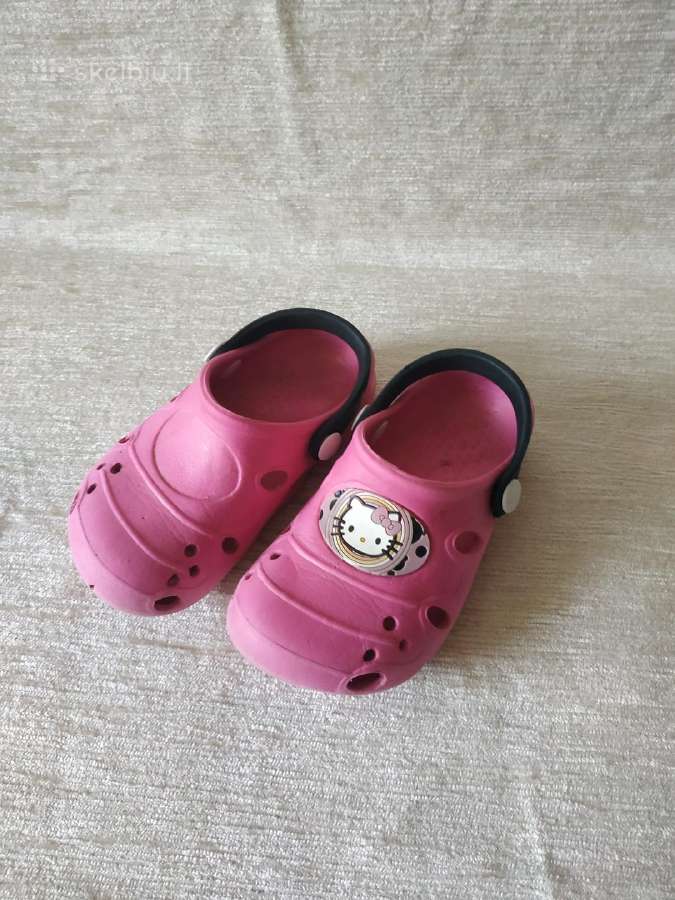 Hello Kitty crocsai