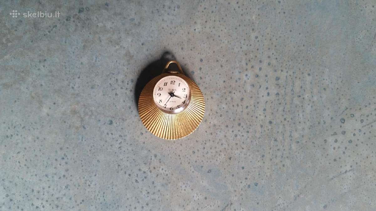 Paauksuotas senoviskas moteriskas laikrodis