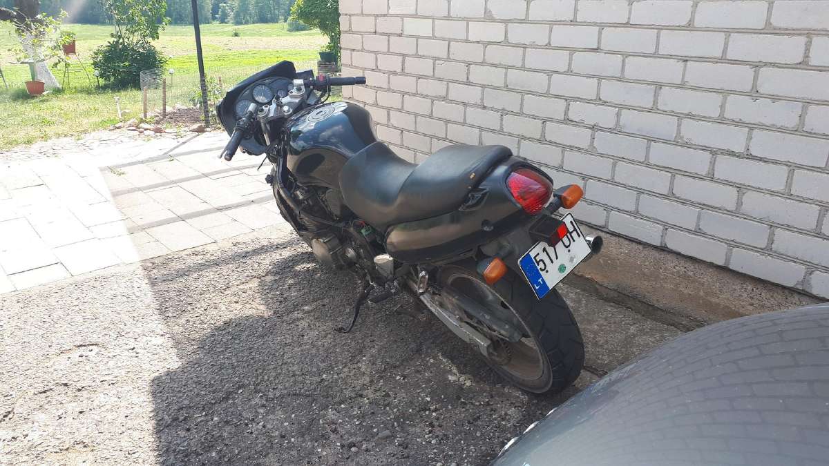 Suzuki Gsxr, Katana dalimis - nuotraukos Nr. 2