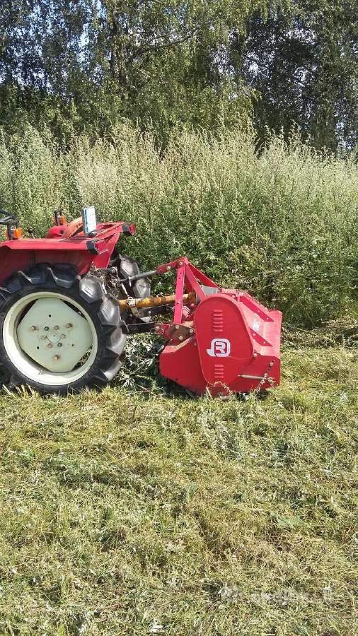 Žolės pjovimas,žemės frezavimas,arimas.