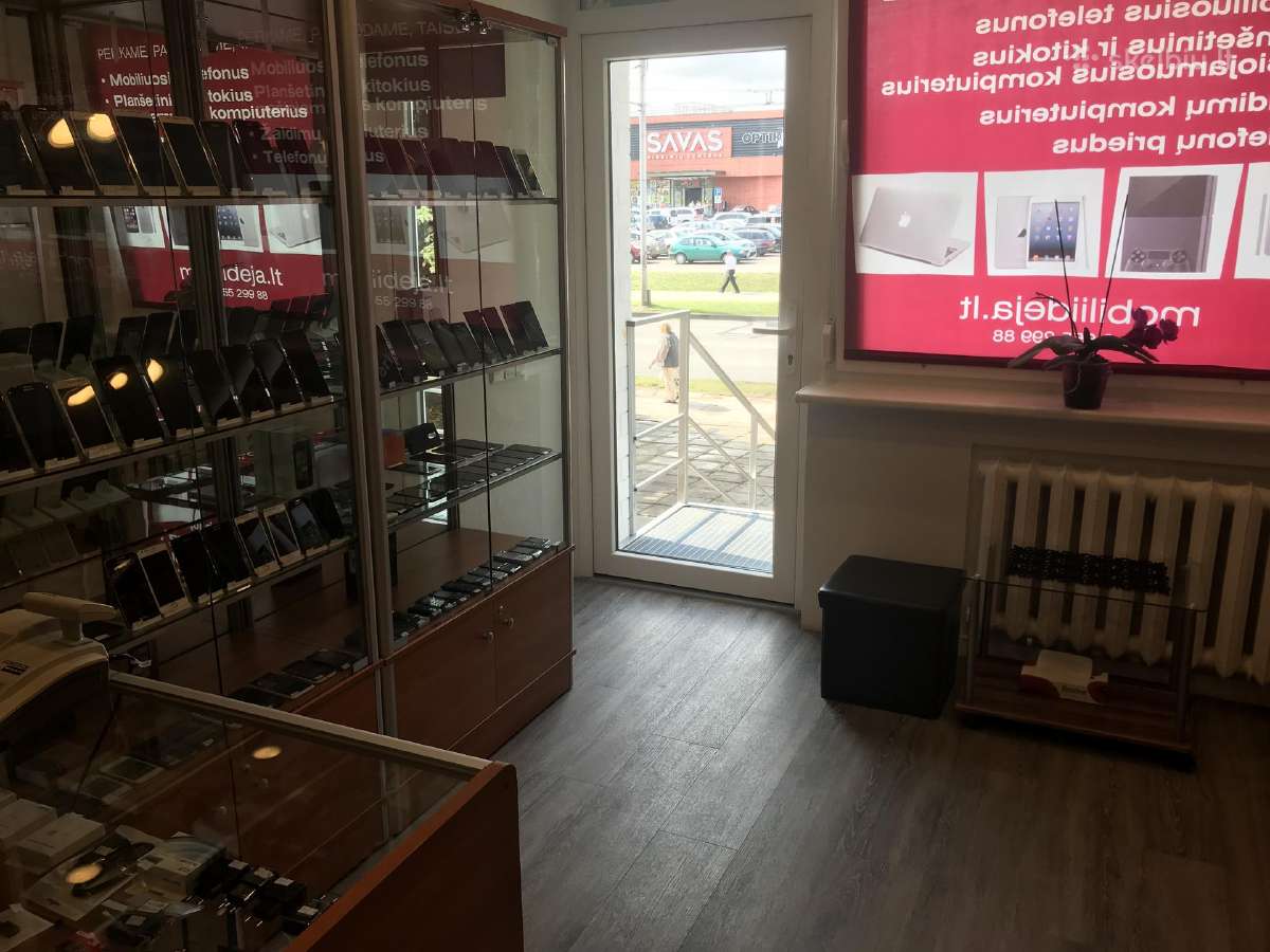 Superkame mobilius telefonus