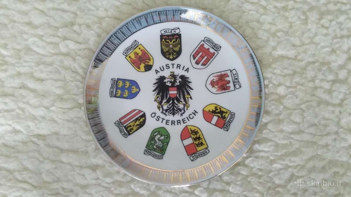 Dekoratyvinė lėkštė.