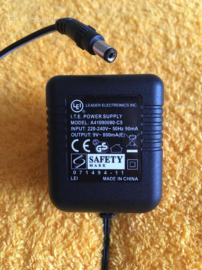 Kintamos įtampos transformatorius, 9 V ir 24 V - nuotraukos Nr. 2