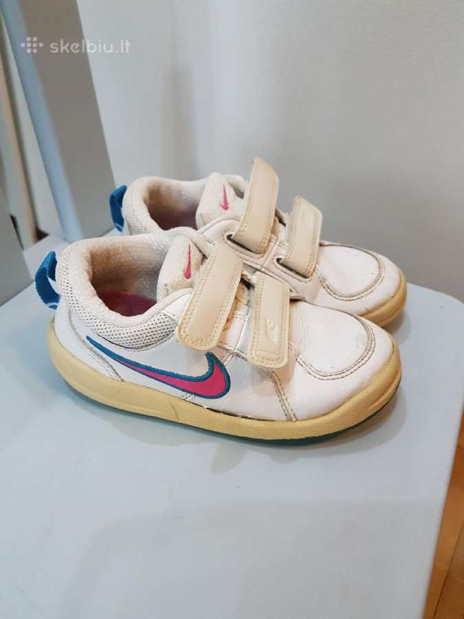 Nike kedukai 26 dydis