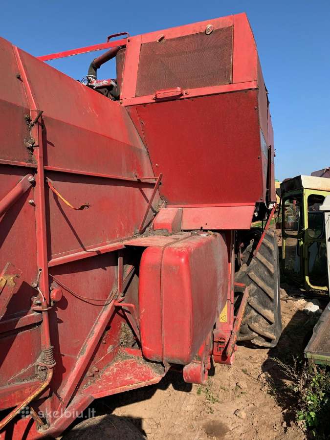 Javų kombainas Massey Ferguson 430 Ardomas Dalimis - nuotraukos Nr. 3