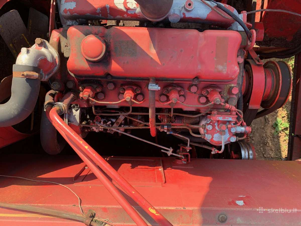 Javų kombainas Massey Ferguson 430 Ardomas Dalimis - nuotraukos Nr. 4