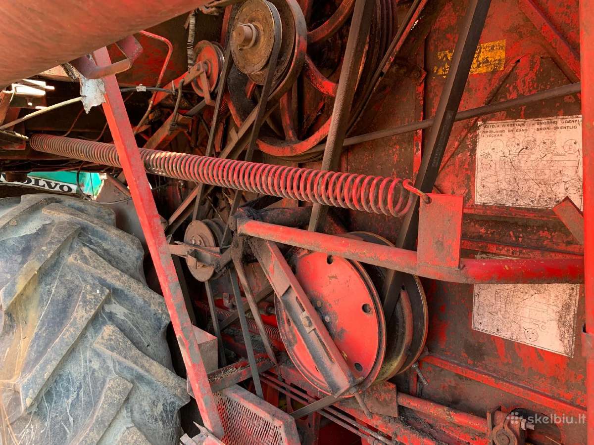 Javų kombainas Massey Ferguson 430 Ardomas Dalimis - nuotraukos Nr. 7