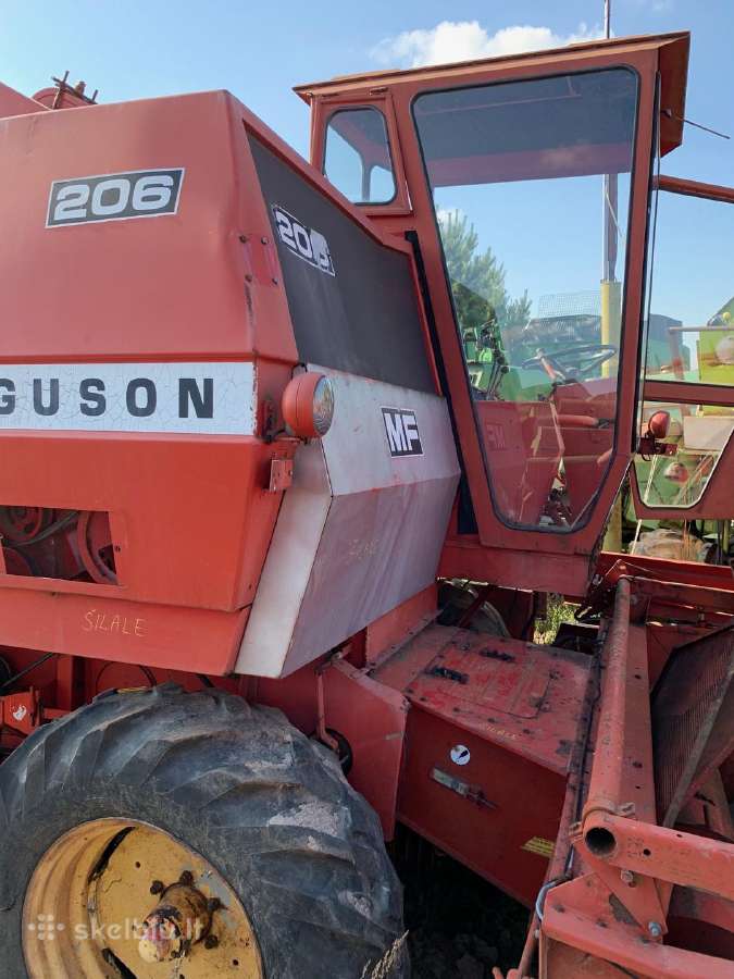 Javų kombainas Massey Ferguson 206 Ardomas Dalimis