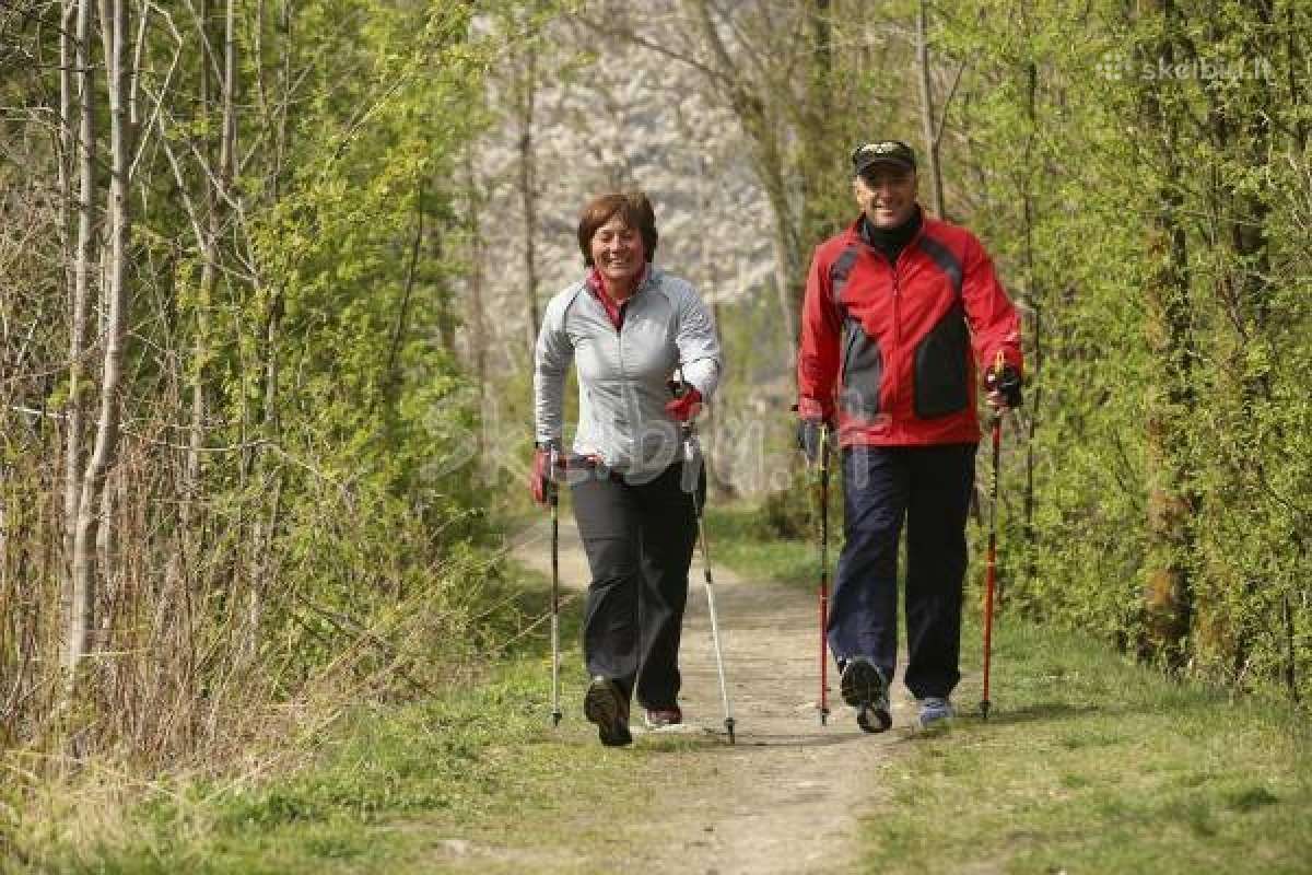 Šiaurietiškojo ėjimo užsiėmimai, mokymai, lazdos. - nuotraukos Nr. 4
