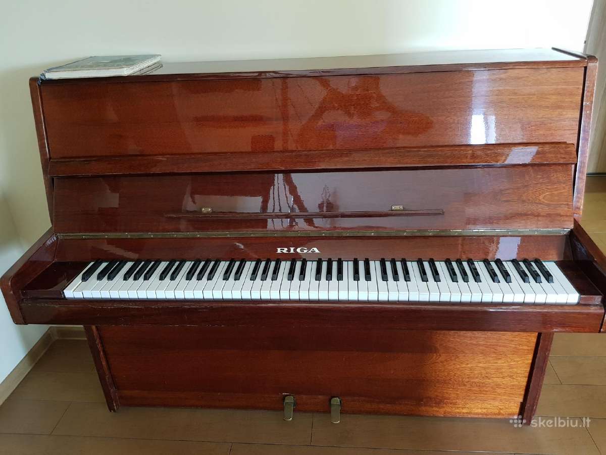 Pianinas Riga