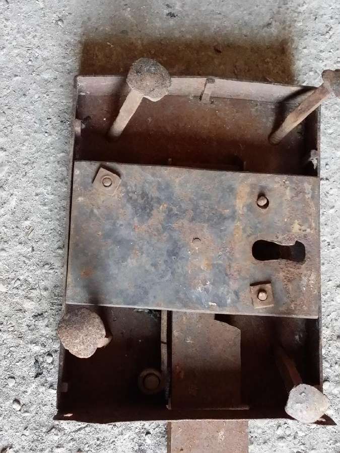 Antikvarines ir tarybines spynos,siurblys,spaustuv - nuotraukos Nr. 4