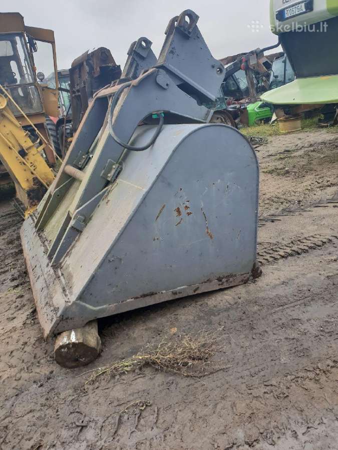 Kausas nuo frontalinio Volvo L120 po kap remonto - nuotraukos Nr. 2
