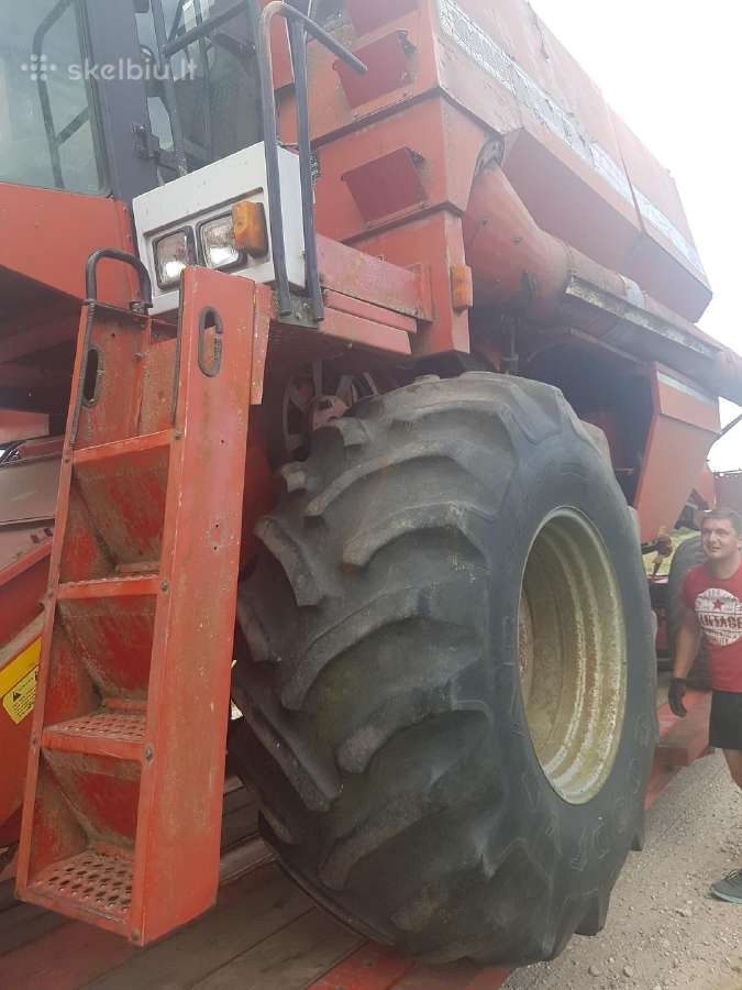 Javų kombainas Massey Ferguson 36 Ardomas Dalimis - nuotraukos Nr. 3