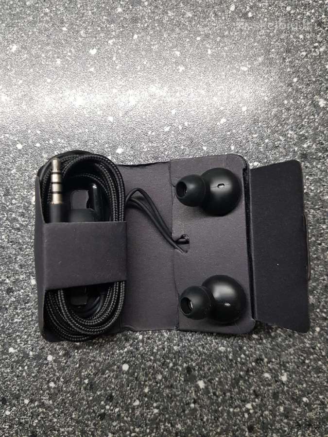 Samsung galaxy S10 ausinės Akg - nuotraukos Nr. 4