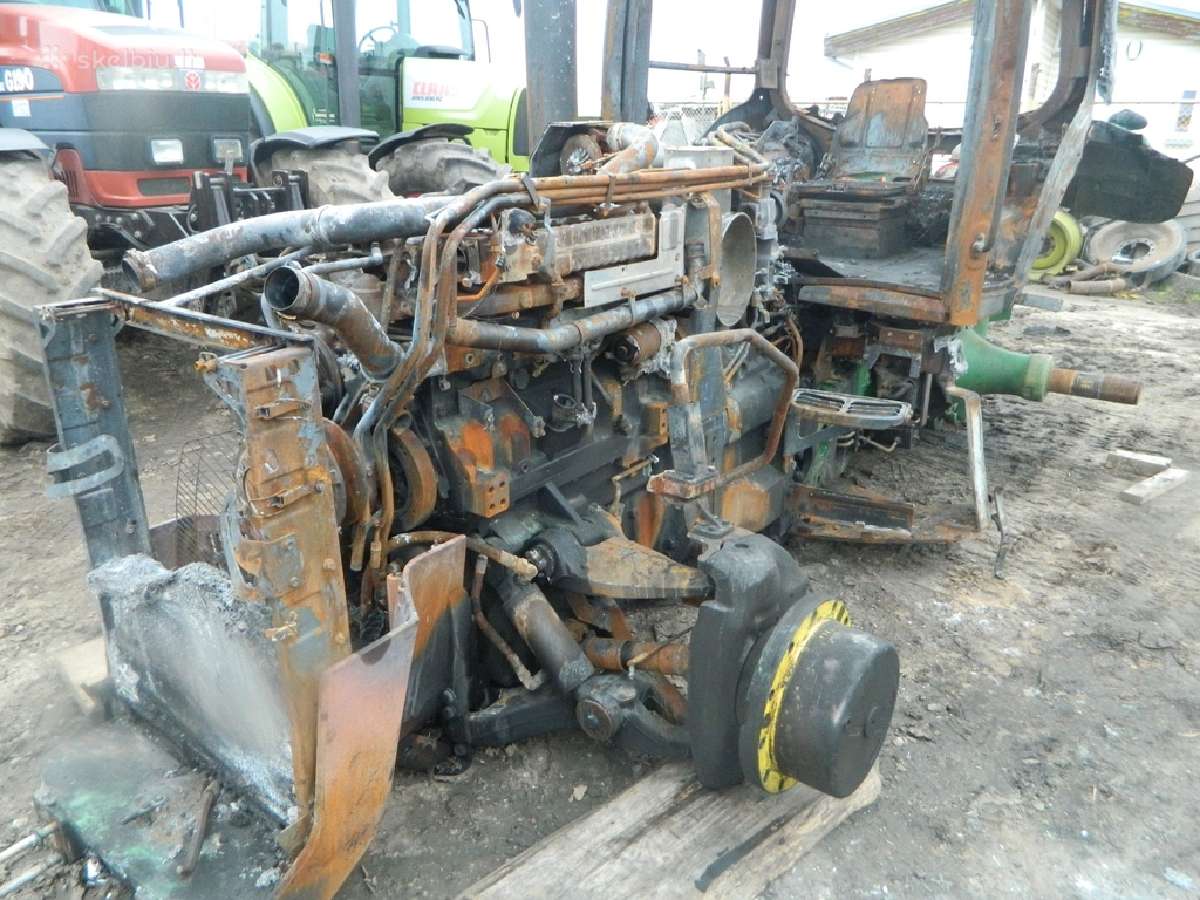 Traktoriaus John Deere 8245r atsarginės dalys - nuotraukos Nr. 3