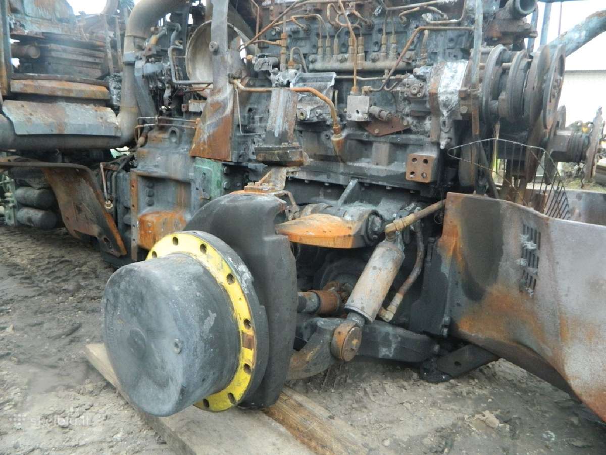 Traktoriaus John Deere 8245r atsarginės dalys - nuotraukos Nr. 4