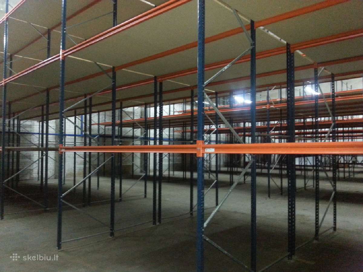 Išparduodami stelažai geromis kainomis