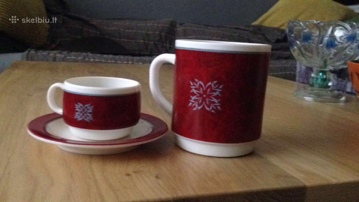 Puodelių komplektas