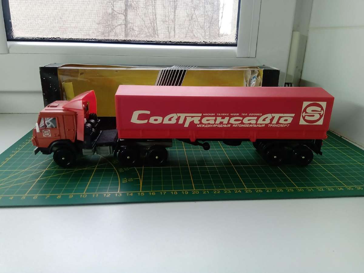 Ussr ir russian modeliukai 1/43