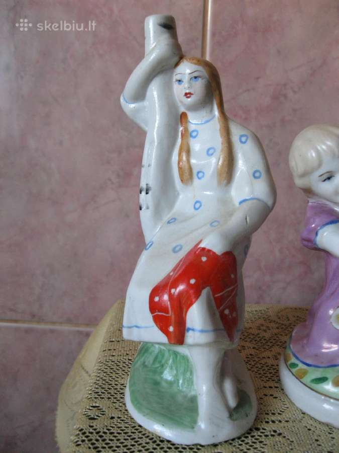 CcccccccCCCP Porceliano statuleles 3 vnt.-su Defek - nuotraukos Nr. 3