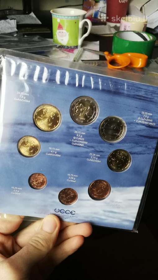 Suomijos euro monetu rinkinys pakuoteje uz penkis - nuotraukos Nr. 2