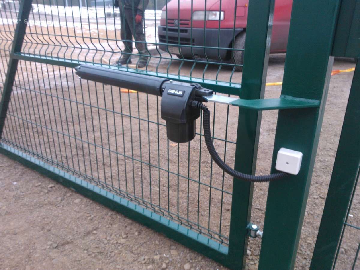 Kiemo ir garažo vartų automatika,remonto darbai | Skelbiu.lt Kiemo ir garažo vartų automatika,remonto darbai