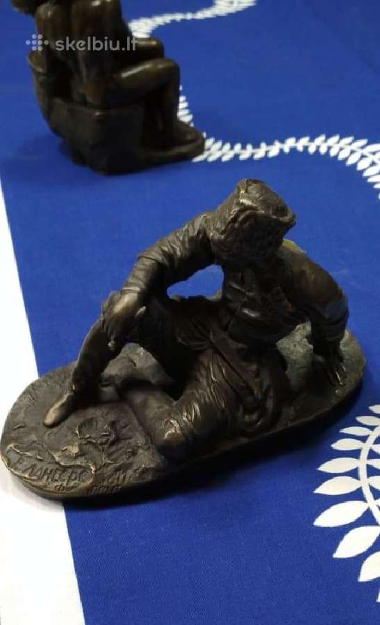 Nupirksiu metalinę skulpturą