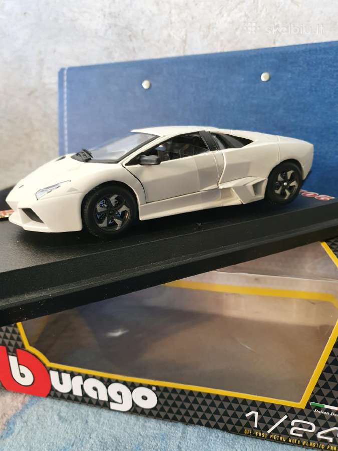 Bburago 1:24 Reventon - nuotraukos Nr. 3