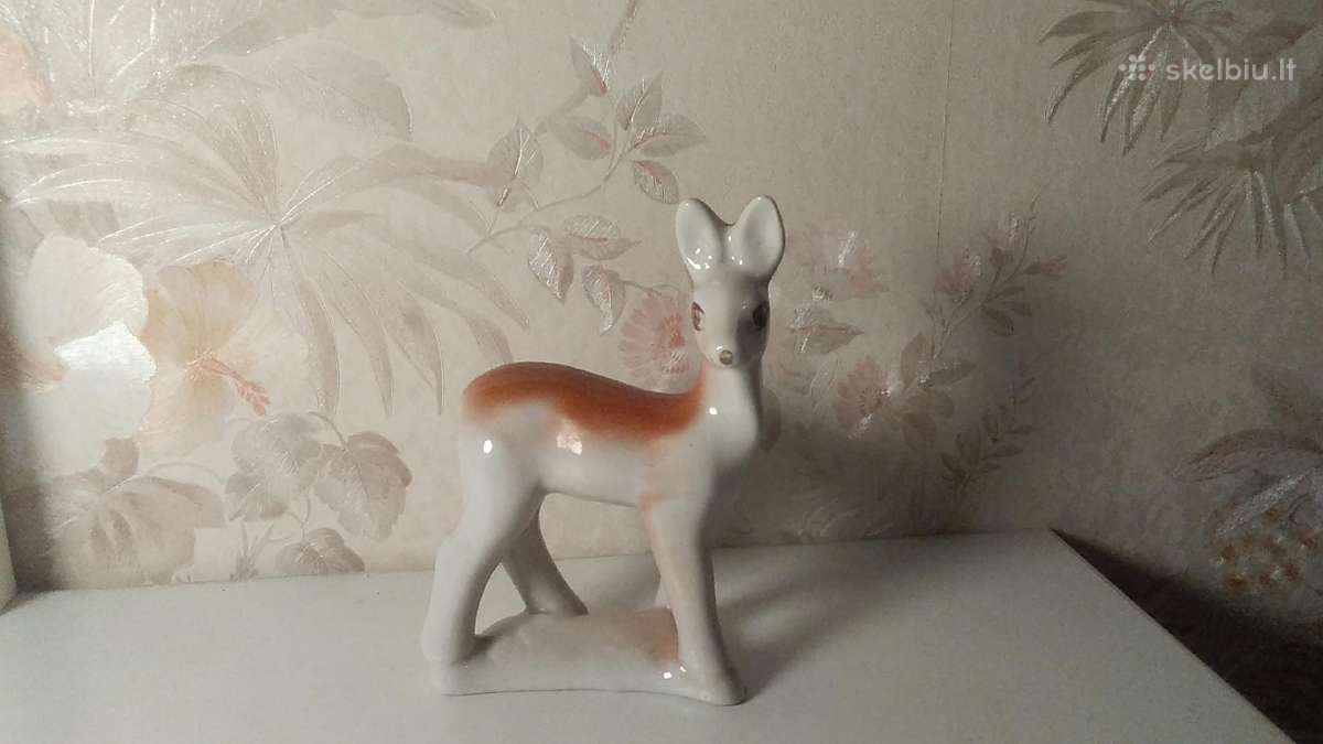 Tarybinė skulpturėlė.