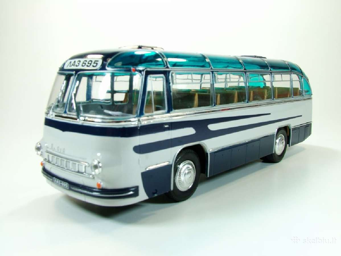 Laz-695