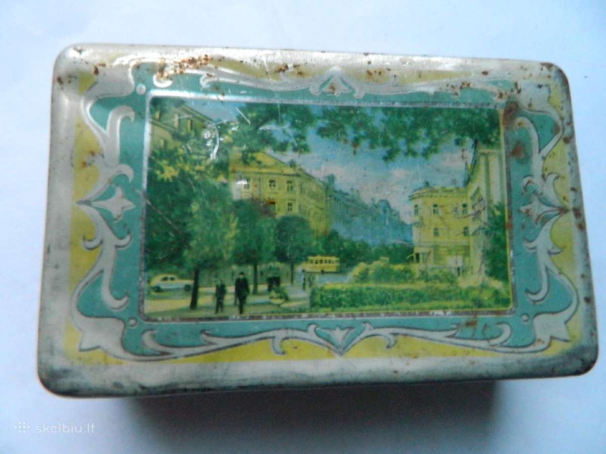 1950 m.vilniaus pergales ,Maskva saldainiu dezutes