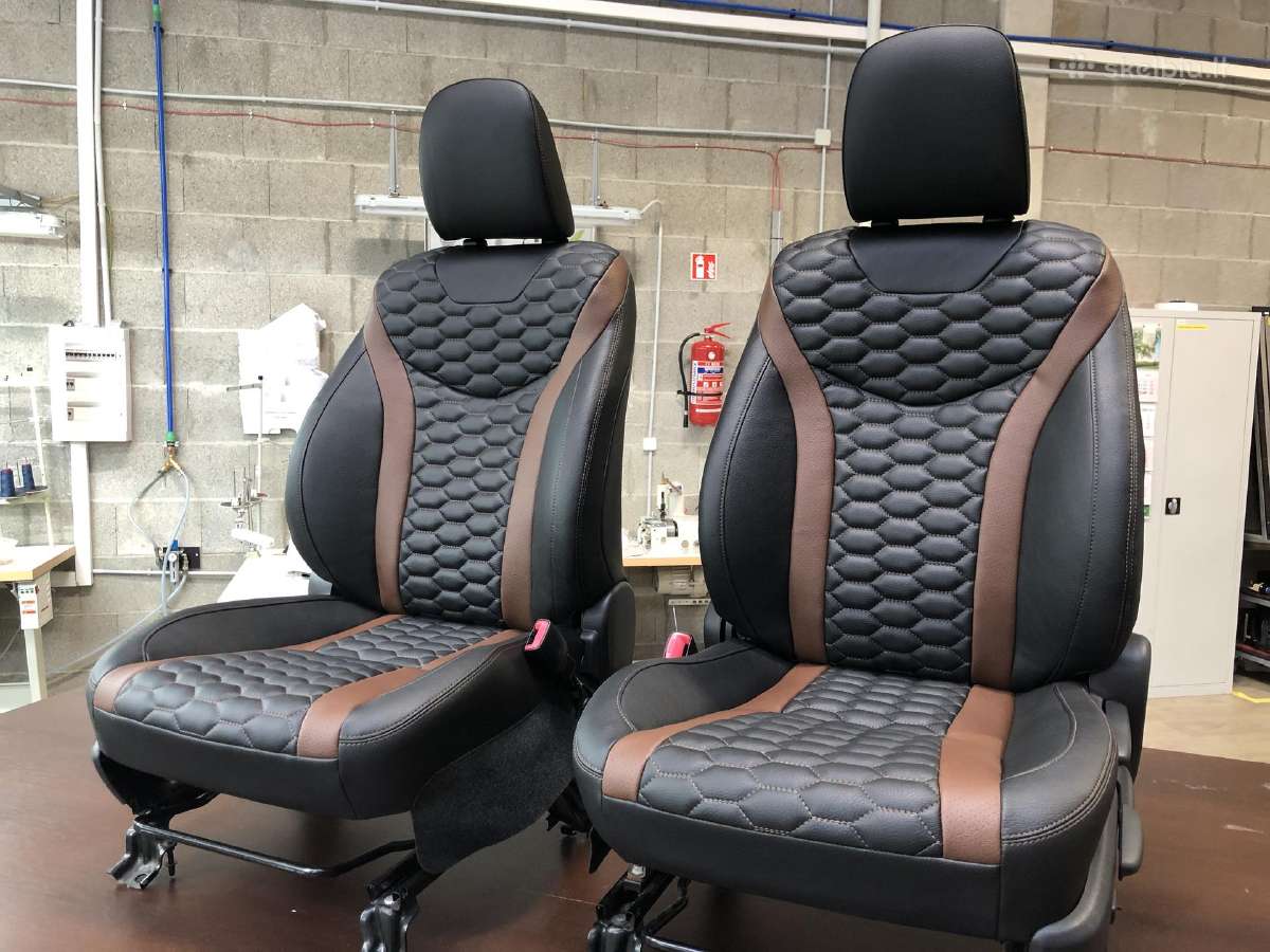 Automobilių salonų siuvimas ir vairų pertraukimas. - nuotraukos Nr. 17