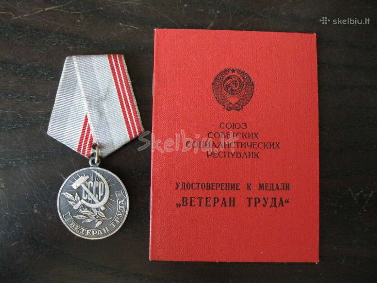 CCP medalis su dokumentu. zr. foto.