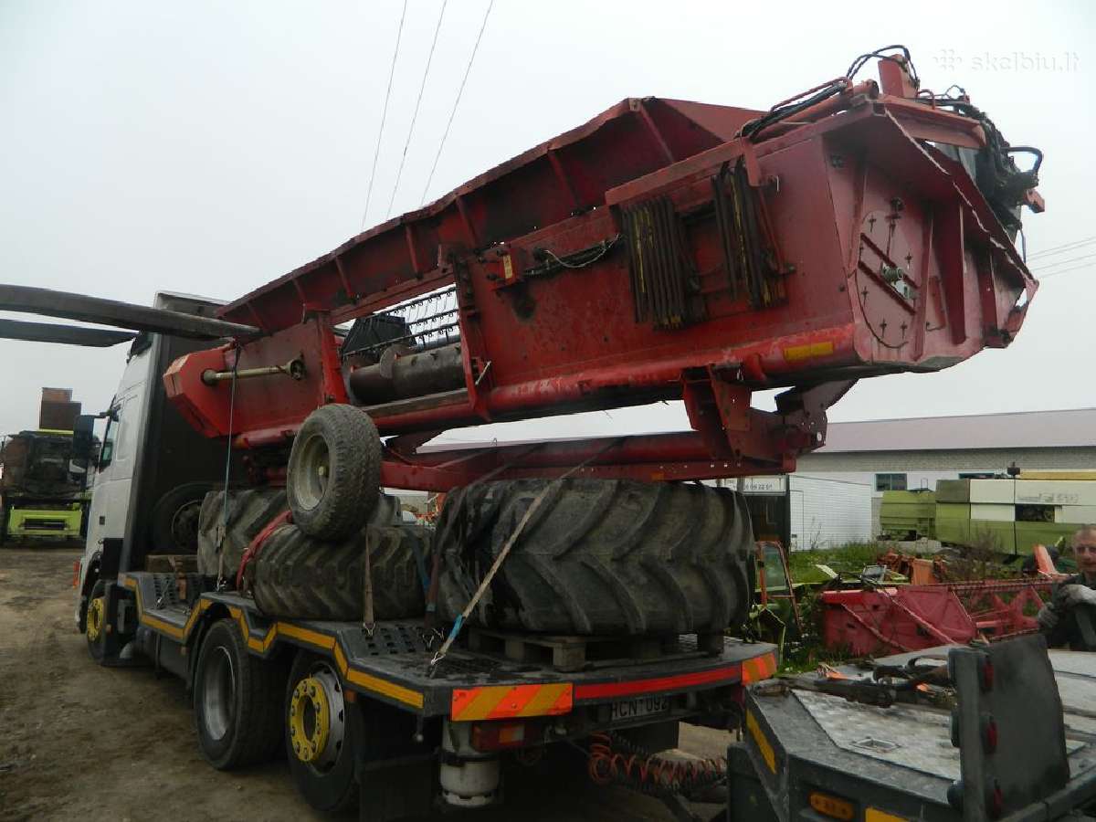 Kombainas Massey Ferguson 40 Ardomas Dalimis - nuotraukos Nr. 4