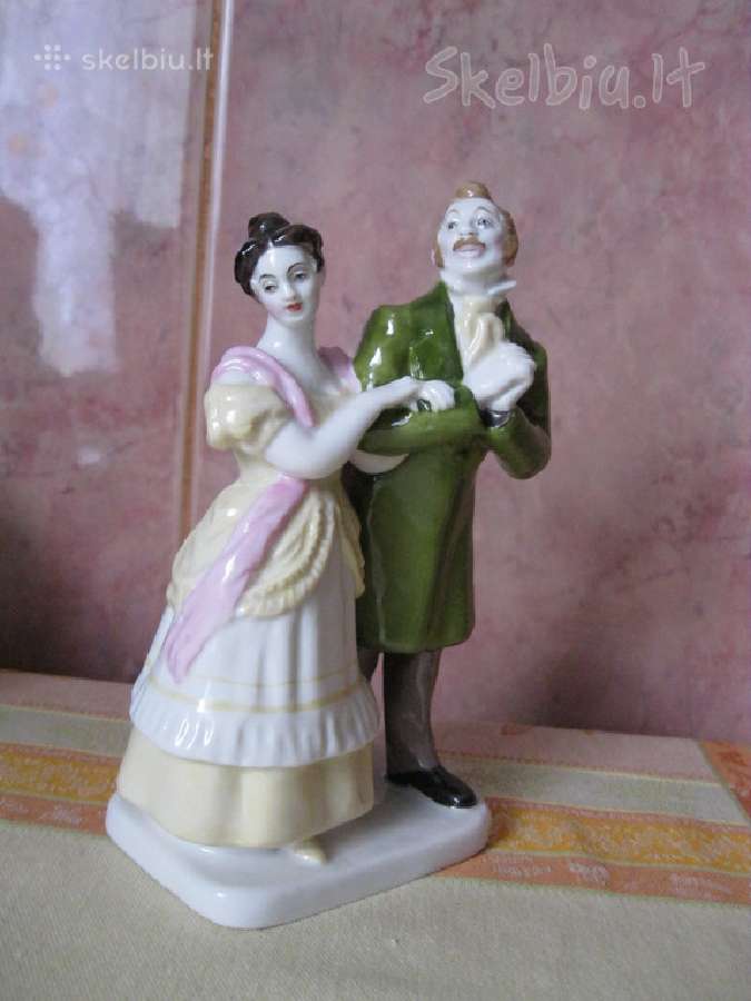 CcCCCP Porceliano statulele.