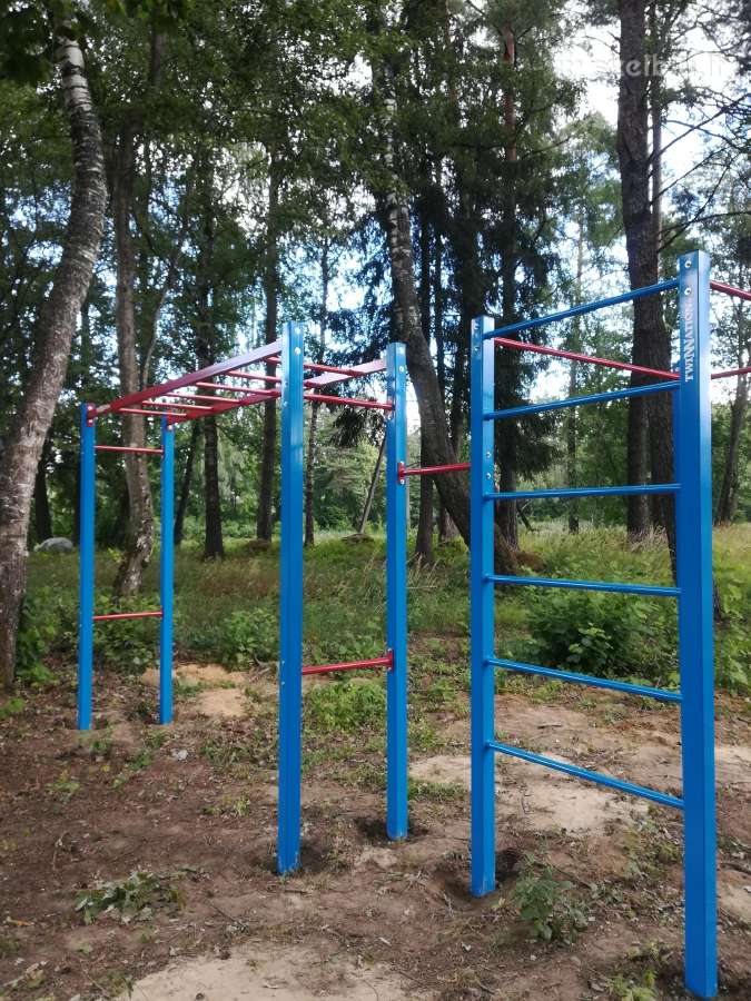 Lauko ir vidaus sporto aikštelės,sūpynės - nuotraukos Nr. 12