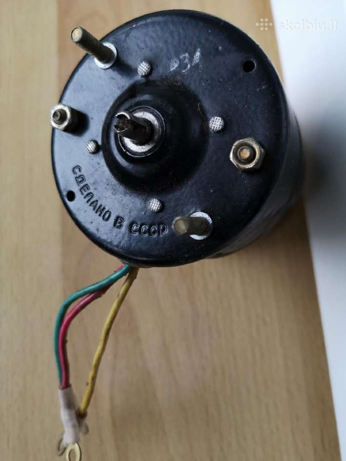 Rėlė ir 12 V ,varikliukas senoviško automobilio - nuotraukos Nr. 4