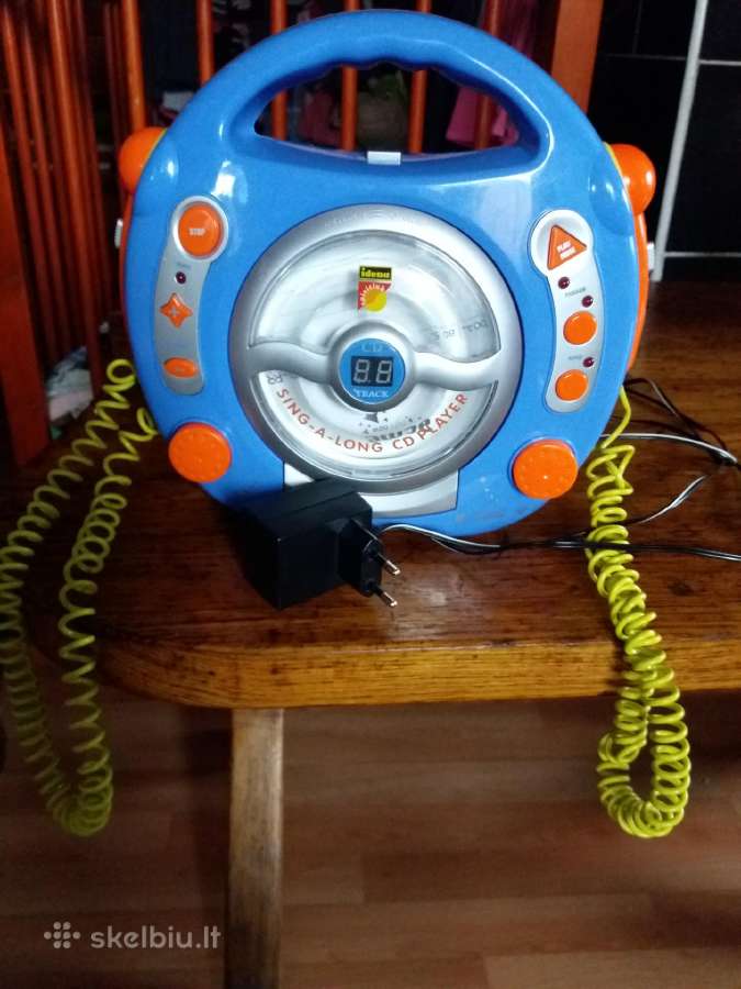 Sing-a-long CD player.veike puikiai.