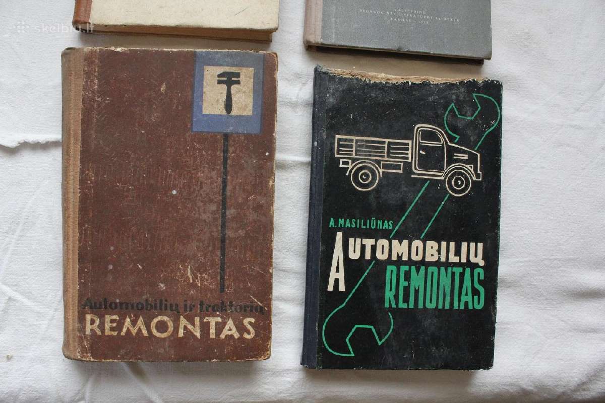 Techninė literatūra traktorių, žemės ūkio vadovai - nuotraukos Nr. 10