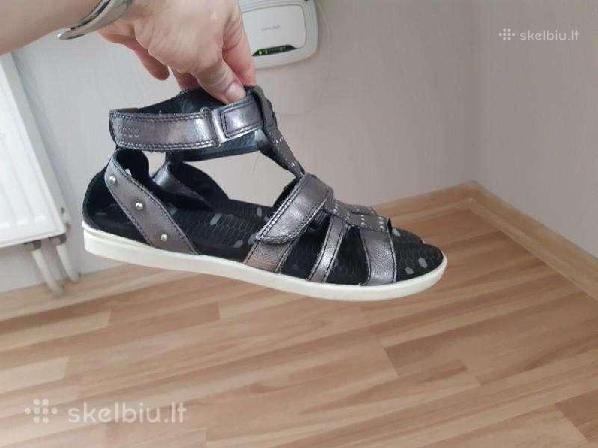 Ecco labai mazai devetos odines basutes