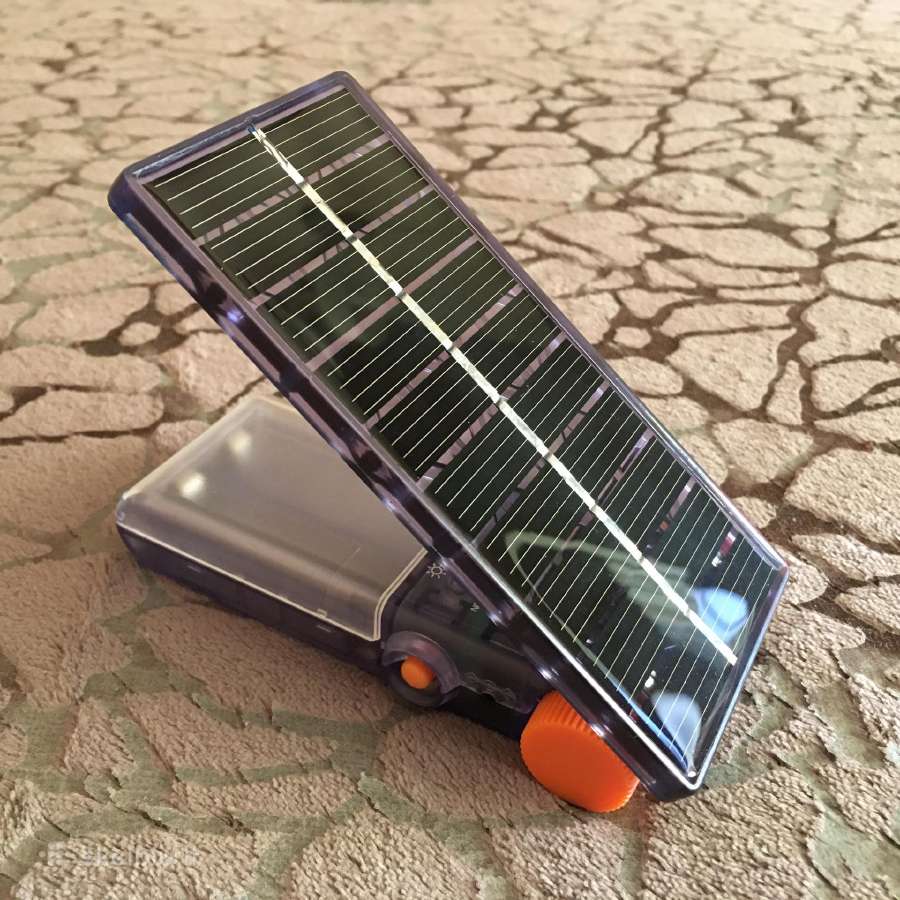 Violetta Solargear saulės energijos kroviklis